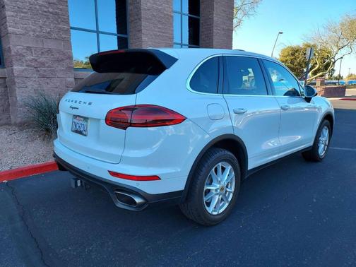 2016 Porsche Cayenne S
