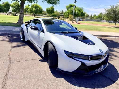 White 2016 BMW i8 Base AWD 2dr Coupe