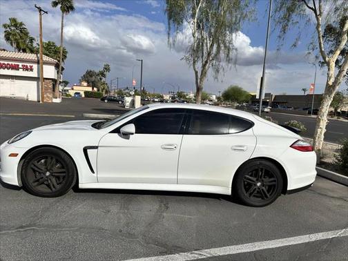 2011 Porsche Panamera 4