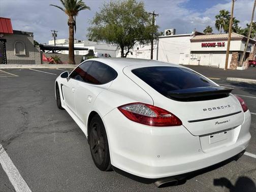 2011 Porsche Panamera 4