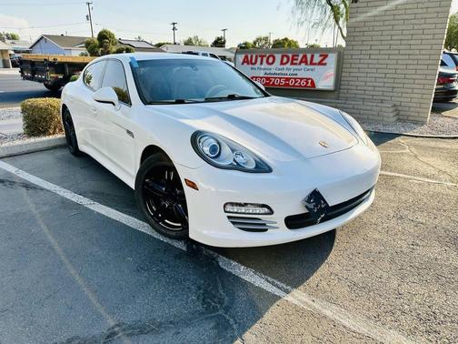 2011 Porsche Panamera 4