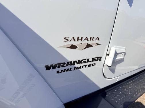 White 2017 Jeep Wrangler Unlimited Sahara