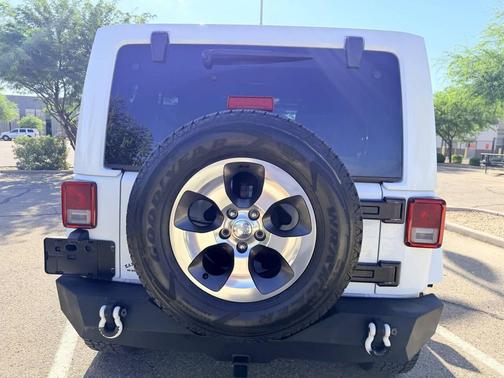 White 2017 Jeep Wrangler Unlimited Sahara