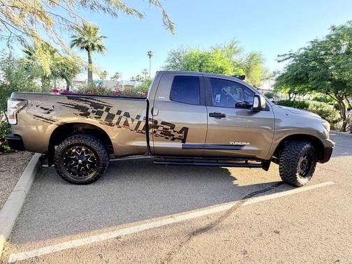 2010 Toyota Tundra Grade