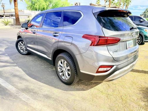 2019 Hyundai SANTA FE SE 2.4