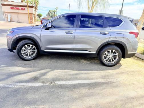2019 Hyundai SANTA FE SE 2.4