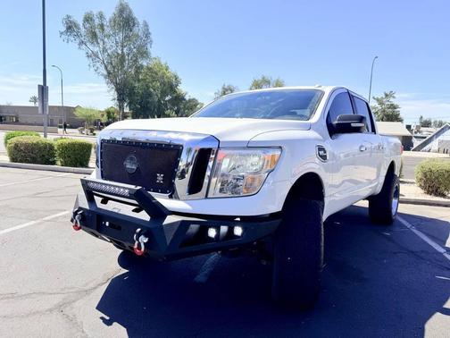 White 2017 Nissan Titan SV