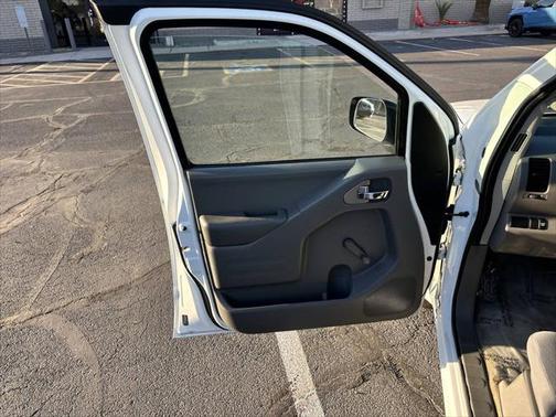 2016 Nissan Frontier S