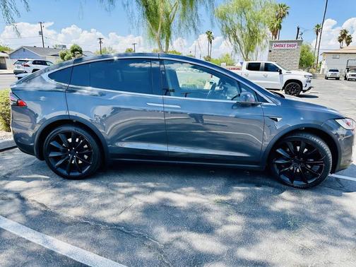 2018 Tesla Model X 75D