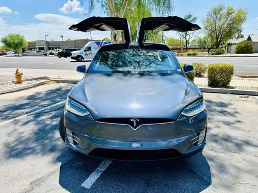 2018 Tesla Model X 75D