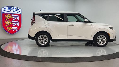 Snow White Pearl 2025 Kia Soul LX