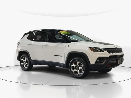 Bright White Clearcoat 2022 Jeep Compass Trailhawk