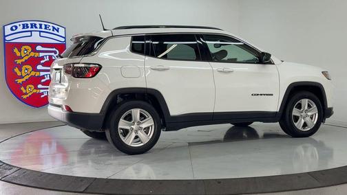 Bright White Clearcoat 2022 Jeep Compass Latitude