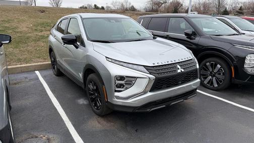 2023 Mitsubishi Eclipse Cross LE