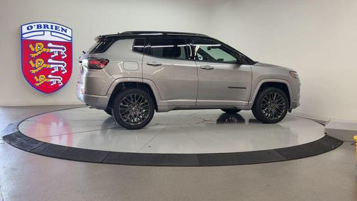 Billet Silver Metallic Clearcoat 2022 Jeep Compass High Altitude