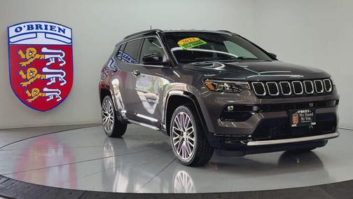 Granite Crystal Metallic Clearcoat 2023 Jeep Compass Limited