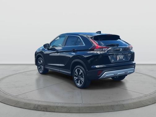 Labrador Black Pearl 2026 Mitsubishi Eclipse Cross SE