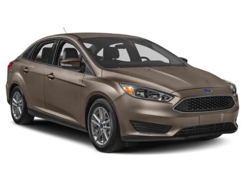 INGOT SILVER 2018 Ford Focus SE