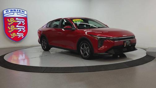 Currant Red 2025 Kia K4 LXS