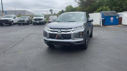 Mercury Gray Metallic 2026 Mitsubishi Outlander Sport 2.0 ES