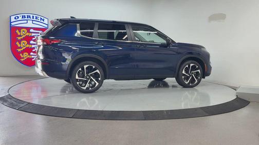 Cosmic Blue Metallic 2024 Mitsubishi Outlander SE S-AWC