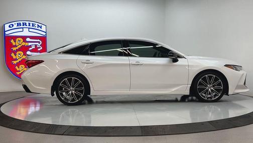 2019 Toyota Avalon Touring