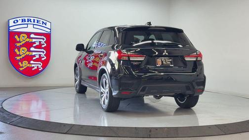 Labrador Black Pearl 2025 Mitsubishi Outlander Sport 2.0 ES
