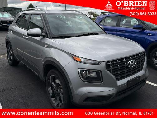 Shimmering Silver 2025 Hyundai VENUE SEL