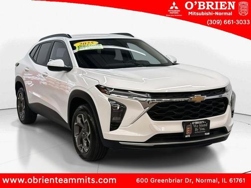 Summit White 2025 Chevrolet Trax LT