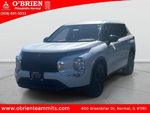 White Diamond 2026 Mitsubishi Outlander SE