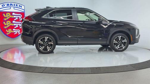 Labrador Black Pearl 2025 Mitsubishi Eclipse Cross