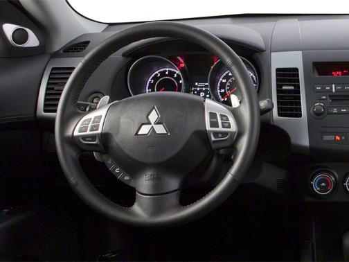 Cosmic Blue Metallic 2013 Mitsubishi Outlander SE