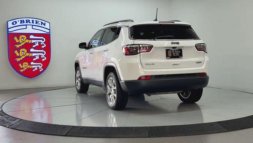 Bright White Clearcoat 2022 Jeep Compass Latitude Lux