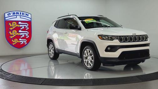 Bright White Clearcoat 2022 Jeep Compass Latitude Lux