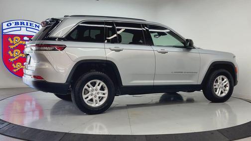 Silver Zynith 2023 Jeep Grand Cherokee Laredo
