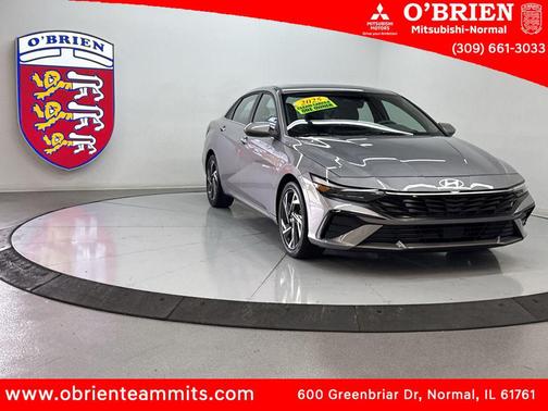 Fluid Metal 2025 Hyundai ELANTRA SEL