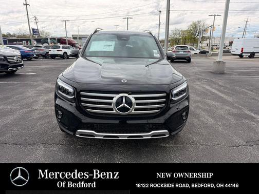 Black 2026 Mercedes-Benz GLB 250 4MATIC
