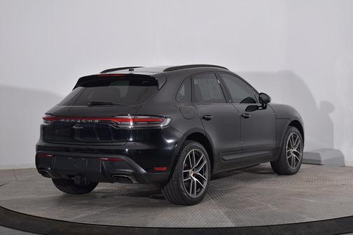 2022 Porsche Macan Macan
