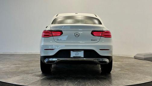 Polar White 2017 Mercedes-Benz GLC 300 4MATIC Coupe