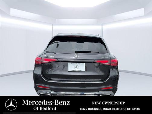 Graphite 2026 Mercedes-Benz GLC 300 4MATIC