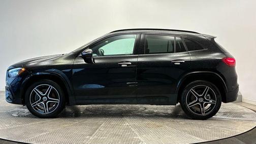 Night Black 2025 Mercedes-Benz GLA 250 4MATIC