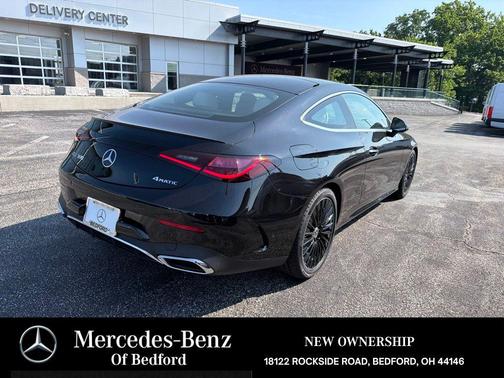 Obsidian Black Metallic 2026 Mercedes-Benz CLE 300 4MATIC Coupe