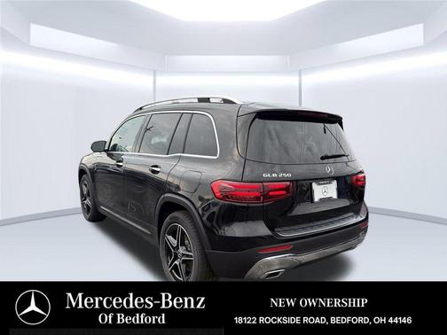 Night Black 2026 Mercedes-Benz GLB 250 4MATIC