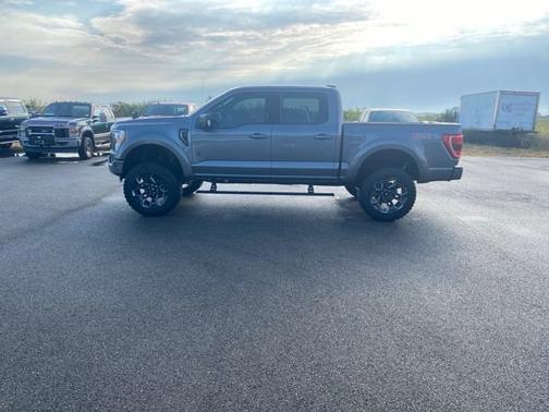 CARBONIZED GRAY METALLIC 2021 Ford F-150 XLT