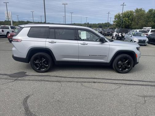 2023 Jeep Grand Cherokee L Altitude 4x4
