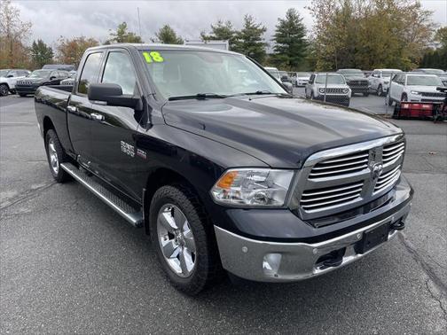 2018 RAM 1500 Big Horn Quad Cab 4x4 64' Box