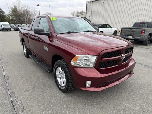2018 RAM 1500 Express Quad Cab 4x4 64' Box