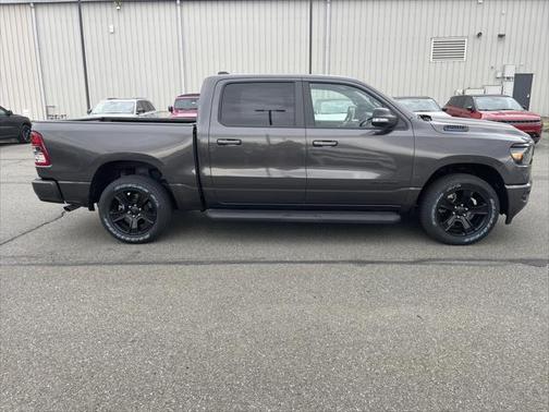 2022 RAM 1500 Big Horn Crew Cab 4x4 57' Box