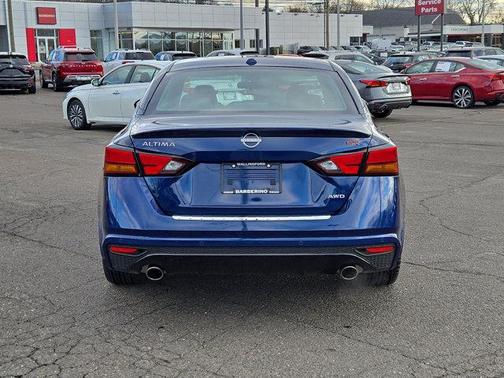 2023 Nissan Altima SR Intelligent AWD