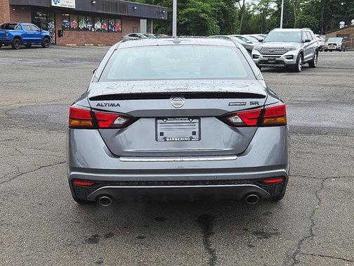 2022 Nissan Altima SR FWD